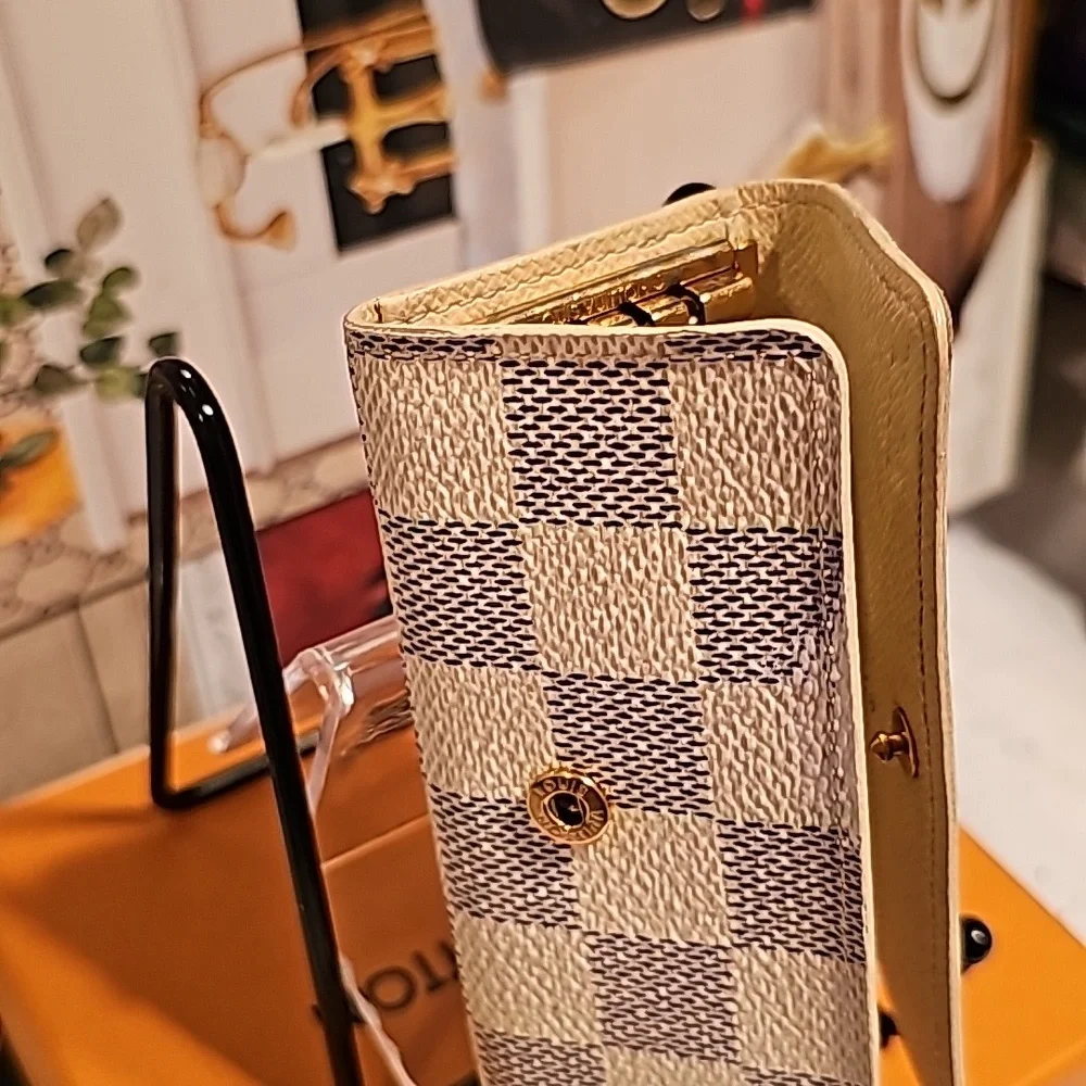 Louis Vuitton Damier Azure Keyholder Wallet - Picture 9 of 10